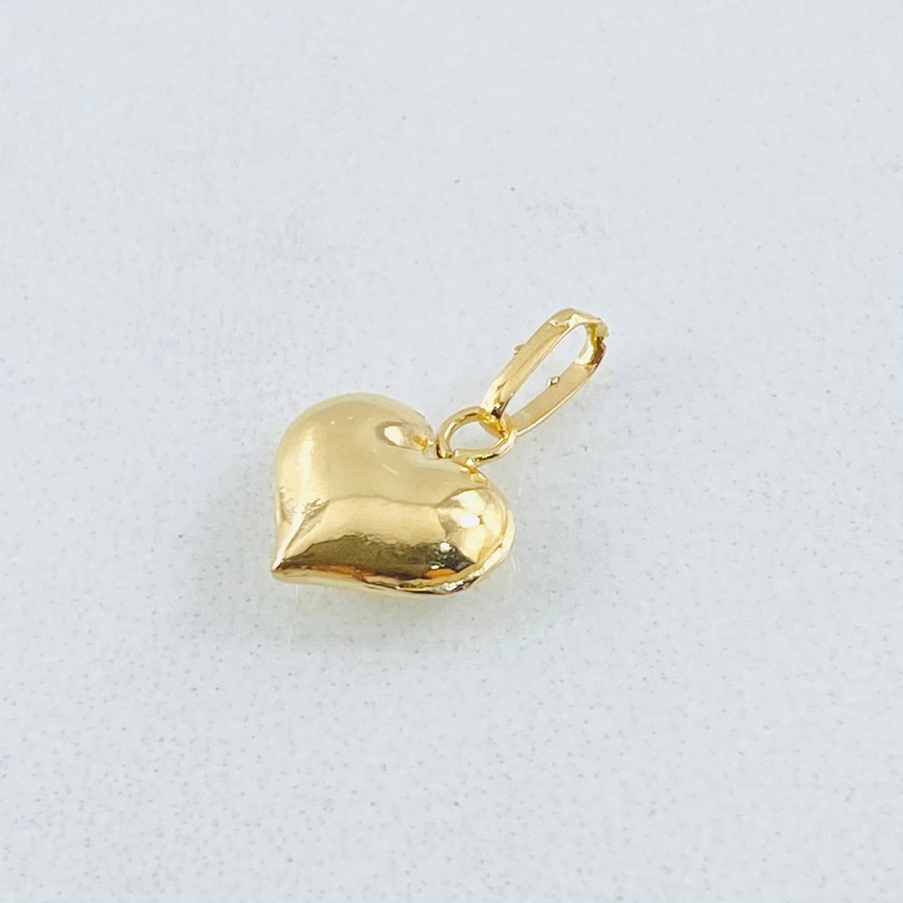 Pendant Heart Stamped 0.3gr / 1/2 in / 18K Gold ©