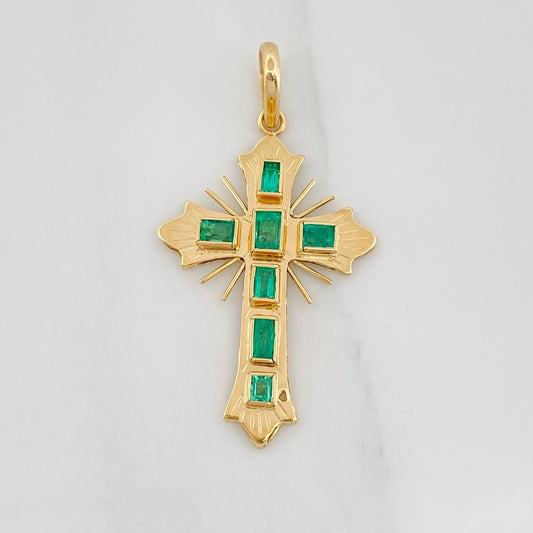 Flat Cross Pendant Emeralds 0.71pts 2.3g / 1 1/2 in Yellow Gold 18K