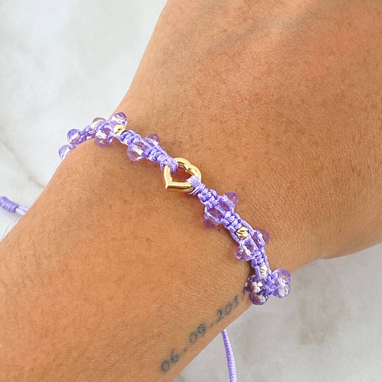 Pulsera Lila Herraje Corazón Silueta 0.65gr / 3mm Bolas Diamantadas 4 Und Oro Amarillo 18K *