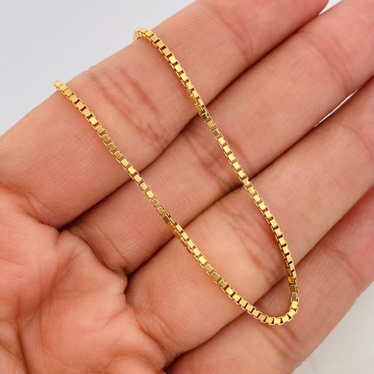 Cadena Veneciana 11.1g / 24 in / 1.61mm Oro Amarillo 18K