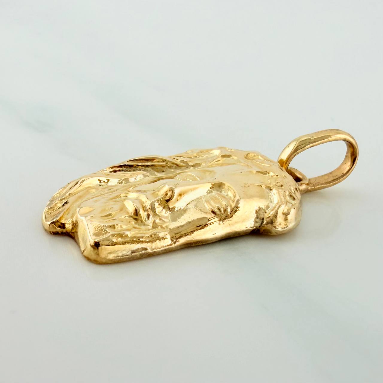 Dije Rostro Cristo 4.25 g / 1 1/4 in Oro Amarillo 18K