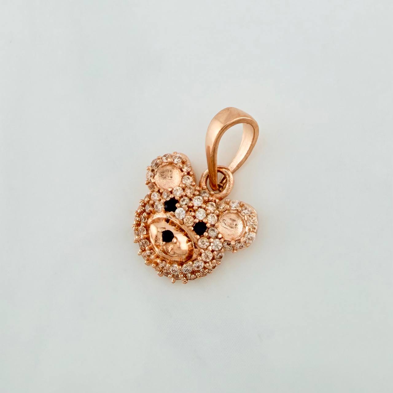 Dije Rostro Oso 1.3 g / 1/2 in Oro Rosa 18K