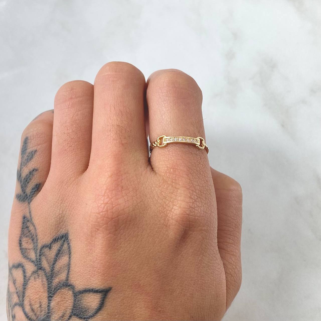 Braided Belt Ring 1.15gr / Size 6 3/4 / 18K Gold