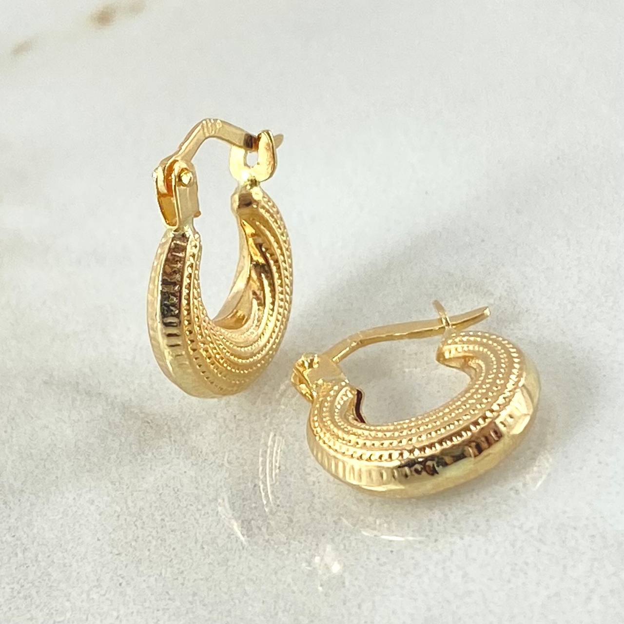 Hoop Earrings Salo 1.2gr / 1.5cm (0.6in) / 18K Gold