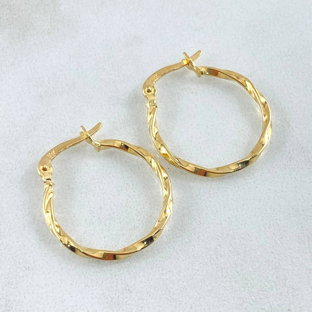 Hoop Earrings Kari 1gr / 0.9in / 18K Gold *