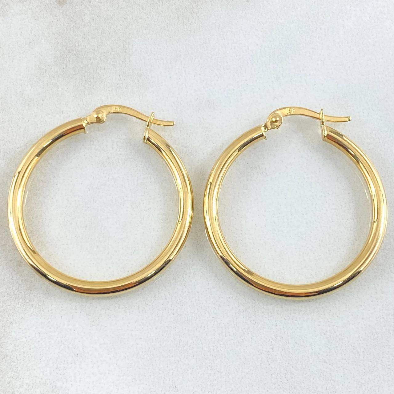 Jass Hoop Earrings 2.35gr / 1 1/4 in / 18K Gold ©