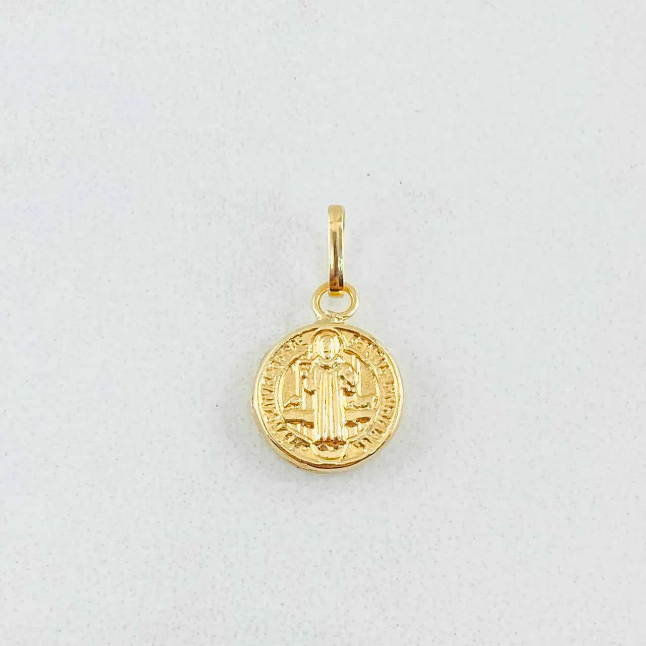 Dije San Benito 0.4 g / 1/2 in Oro Amarillo 18K