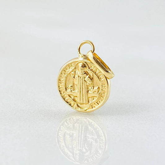 Dije San Benito 0.35gr / 1/2 in / Oro Amarillo 18K ©