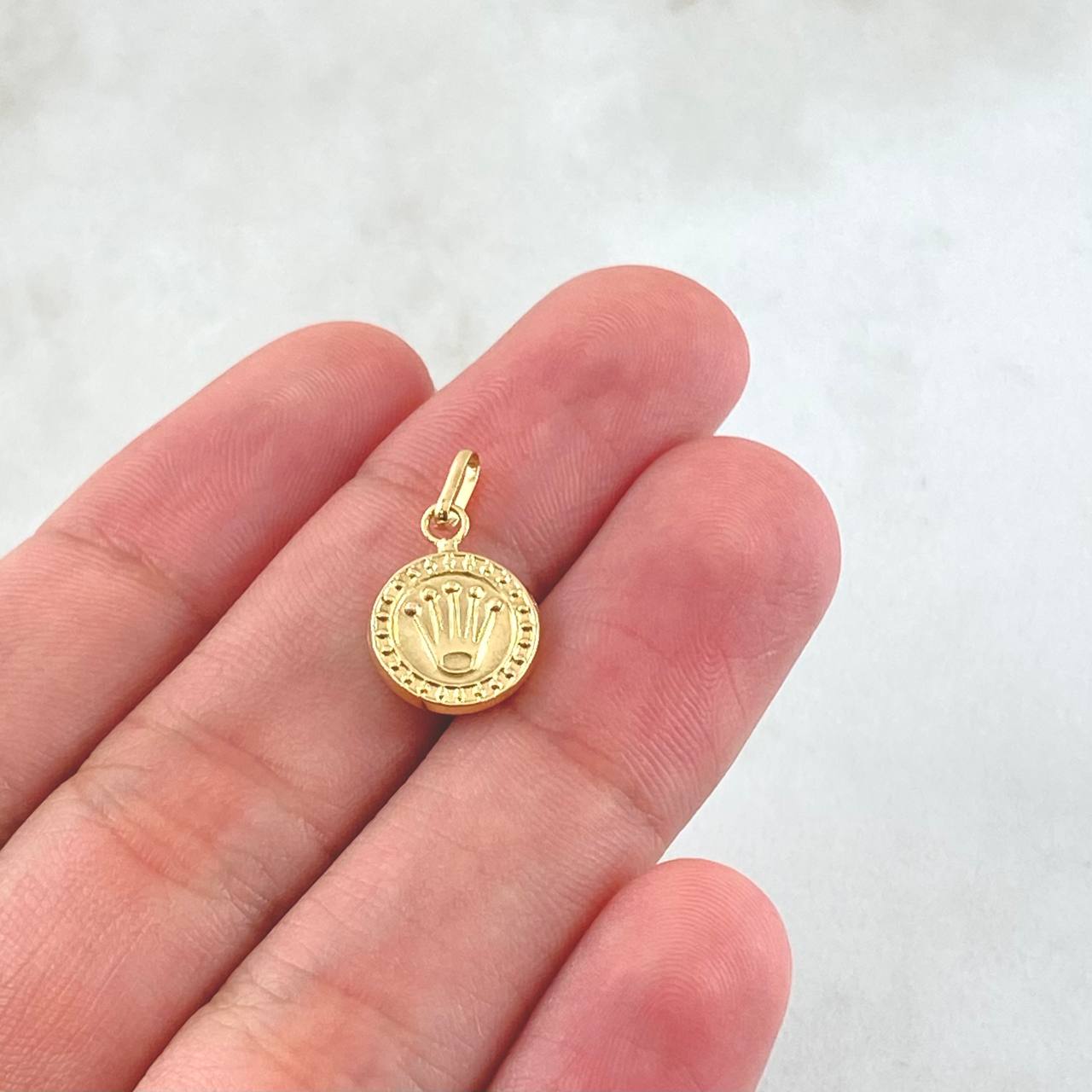 Pendant Crown Circle 0.5gr / 3/4 in / 18K Gold