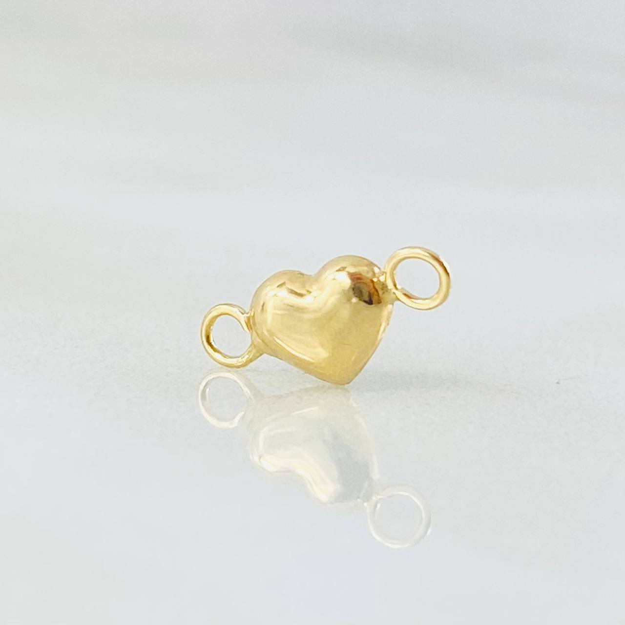 Charm Heart  0.2gr / 1.1cm / Stamped  18K Yellow Gold *