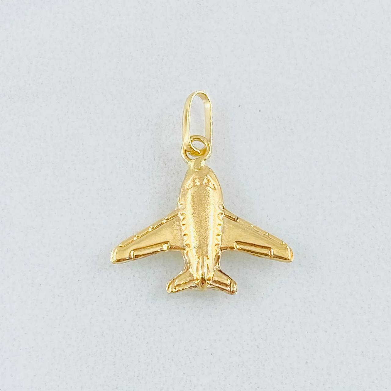 Dije Avión 0.45gr / 3/4 in / Oro Amarillo 18K