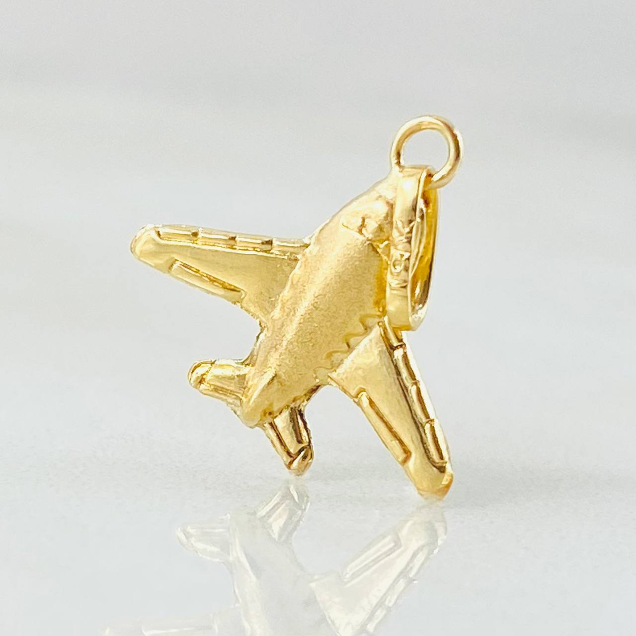 Dije Avión 0.45gr / 3/4 in / Oro Amarillo 18K