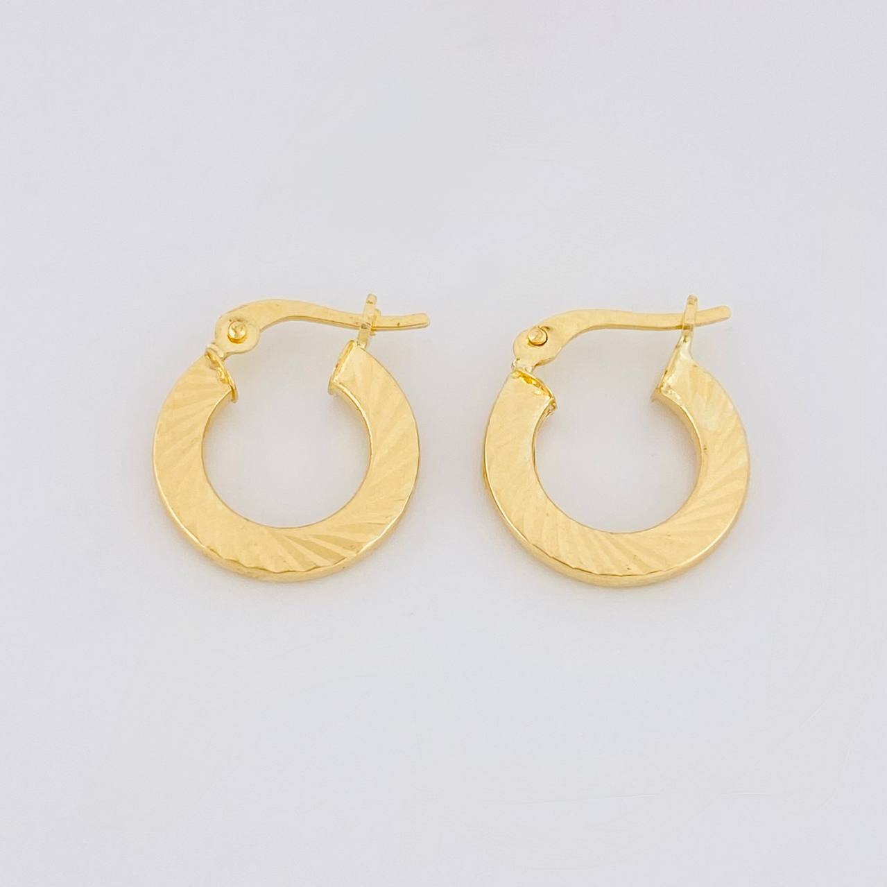 Candongas Valu 1.35g / 1/2 in Oro Amarillo 18K