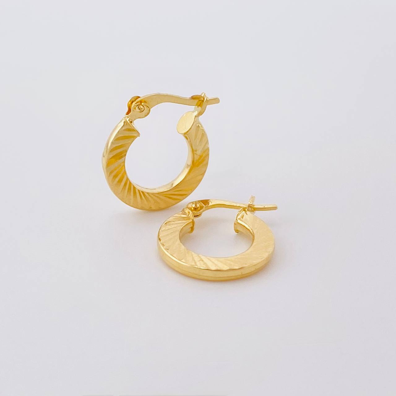 Candongas Valu 1.25g / 1/2 in Oro Amarillo 18K