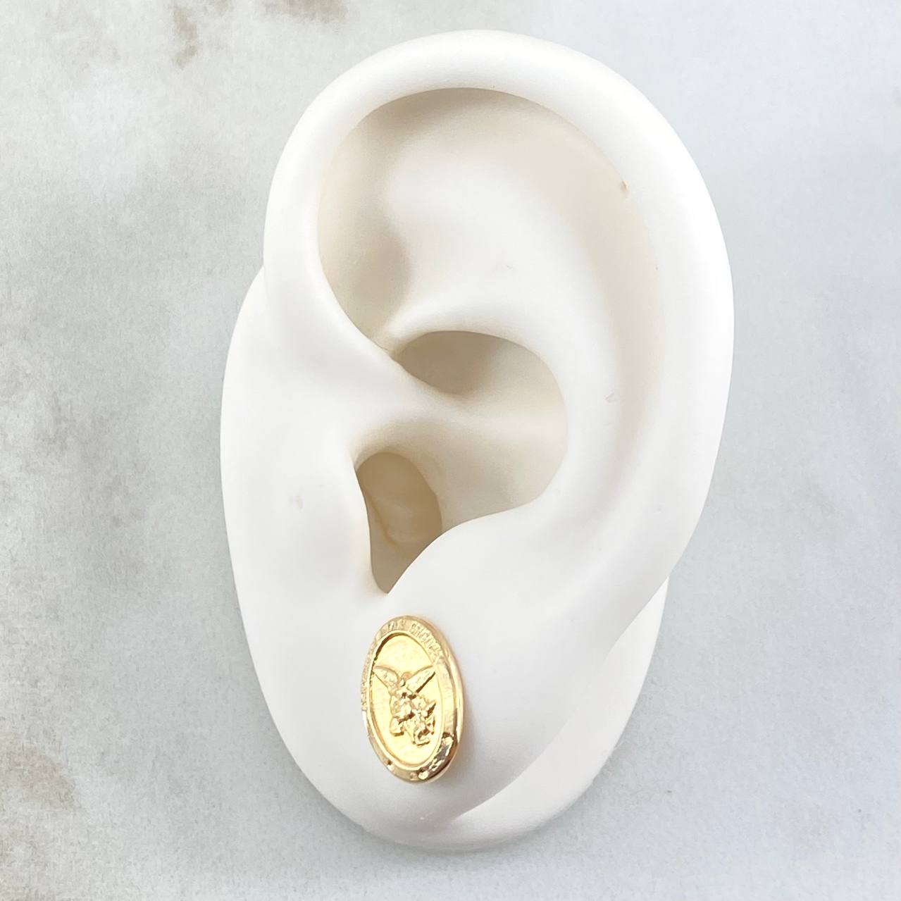 Topos San Miguel Arcangel 1.1gr / 12mm Ovalo Oro Amarillo 18K *