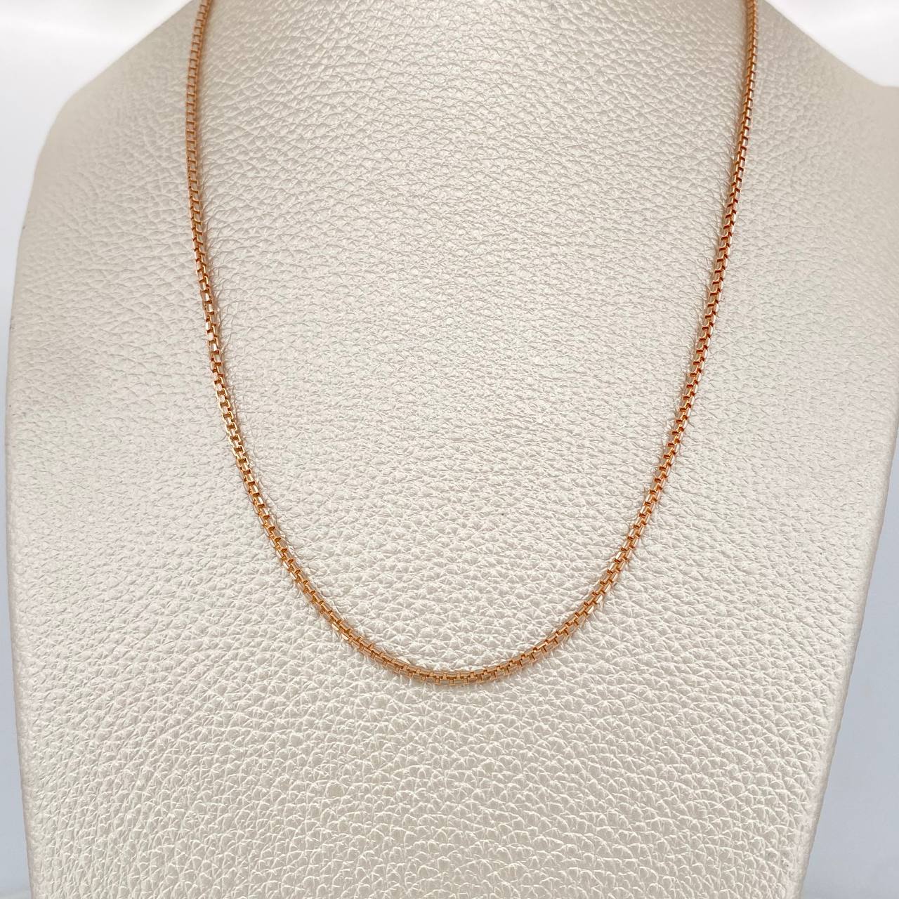 Venetian Chain 6.15 g / 16 in / 1.5 mm Three 18K Golds