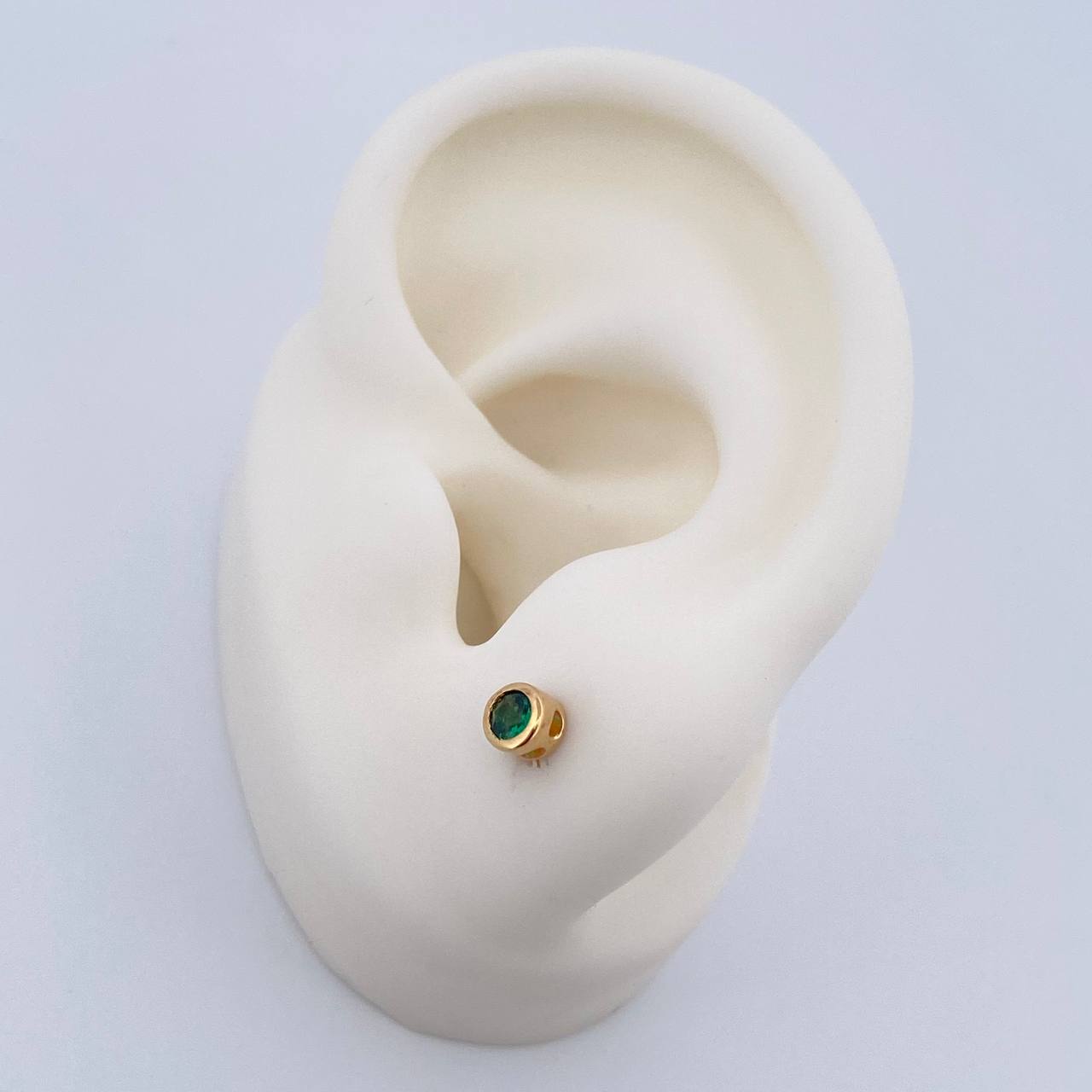 Topos Bisel 0.85gr / Oro Amarillo 18K &