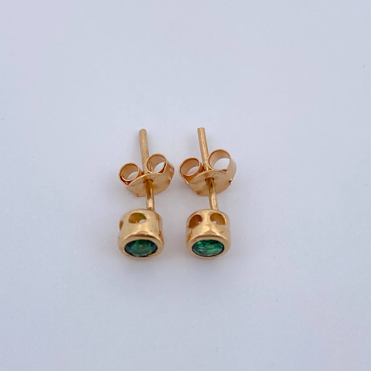 Topos Bisel 0.85gr / Oro Amarillo 18K &