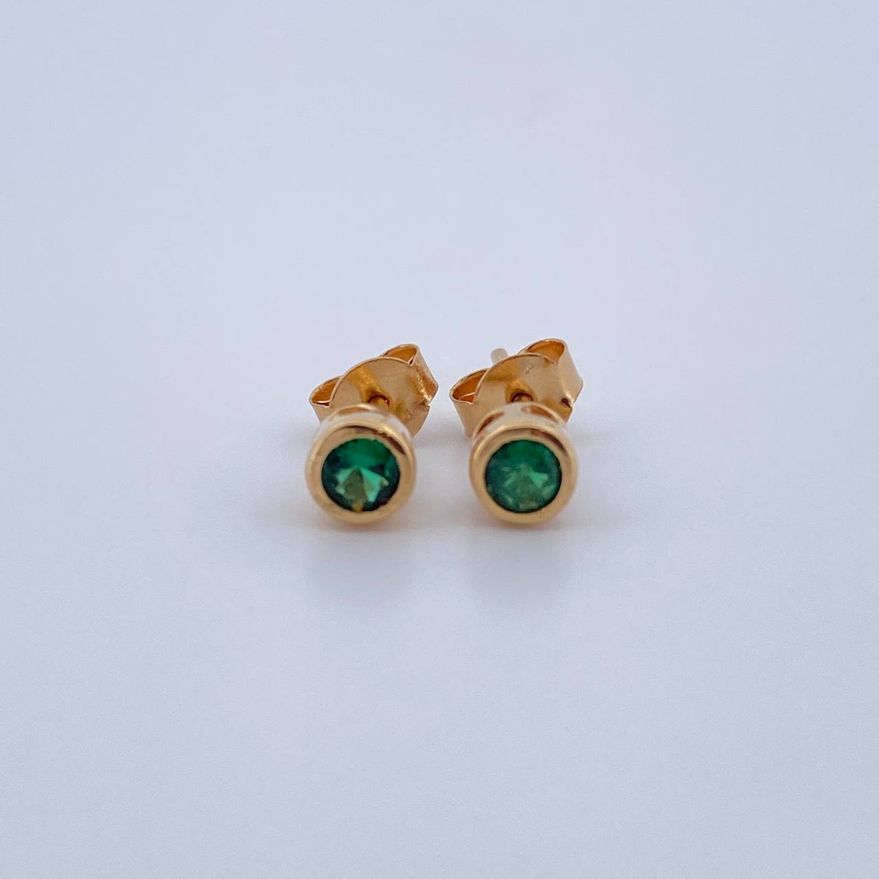 Topos Bisel 0.85gr / Oro Amarillo 18K &