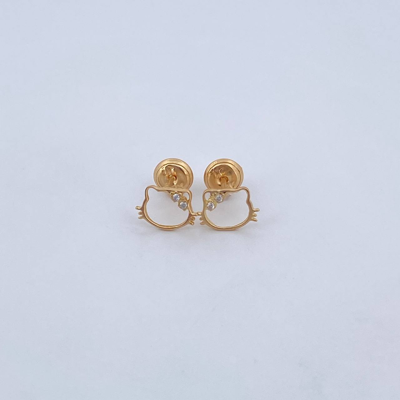 Topos Gatica 0.7gr /3 Oro Amarillo 18K &