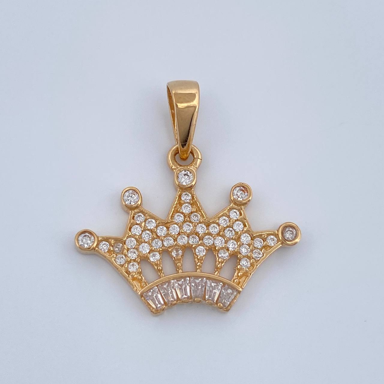 Dije Corona 1.85gr / 3/4 in / Oro Amarillo 18K %