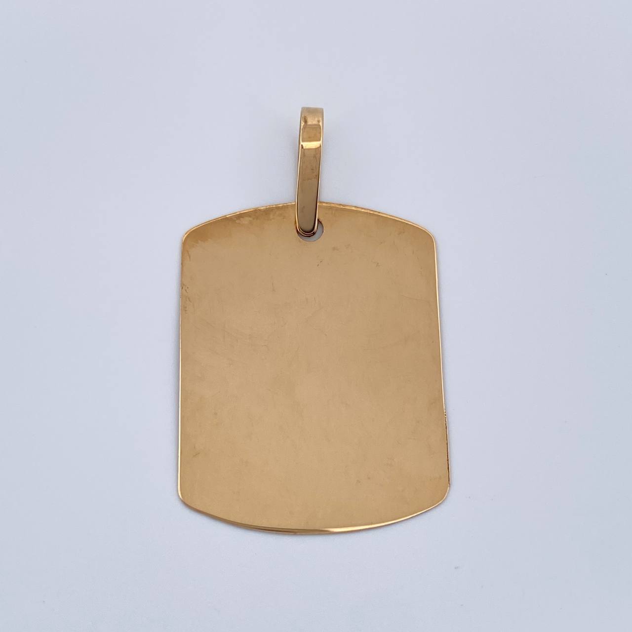 Dije Placa  1.6gr / 1 1/4 in / Oro Amarillo 18K $