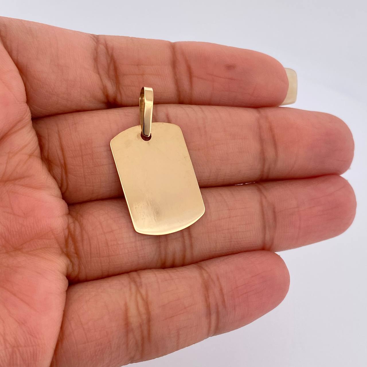 Dije Placa  1.15gr / 1 1/4 in / Oro Amarillo 18K $