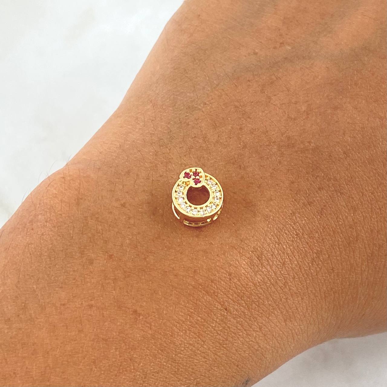 Charm Heart Hoop 0.9gr / 1cm / White and Fuchsia Zircons 18K Yellow Gold *