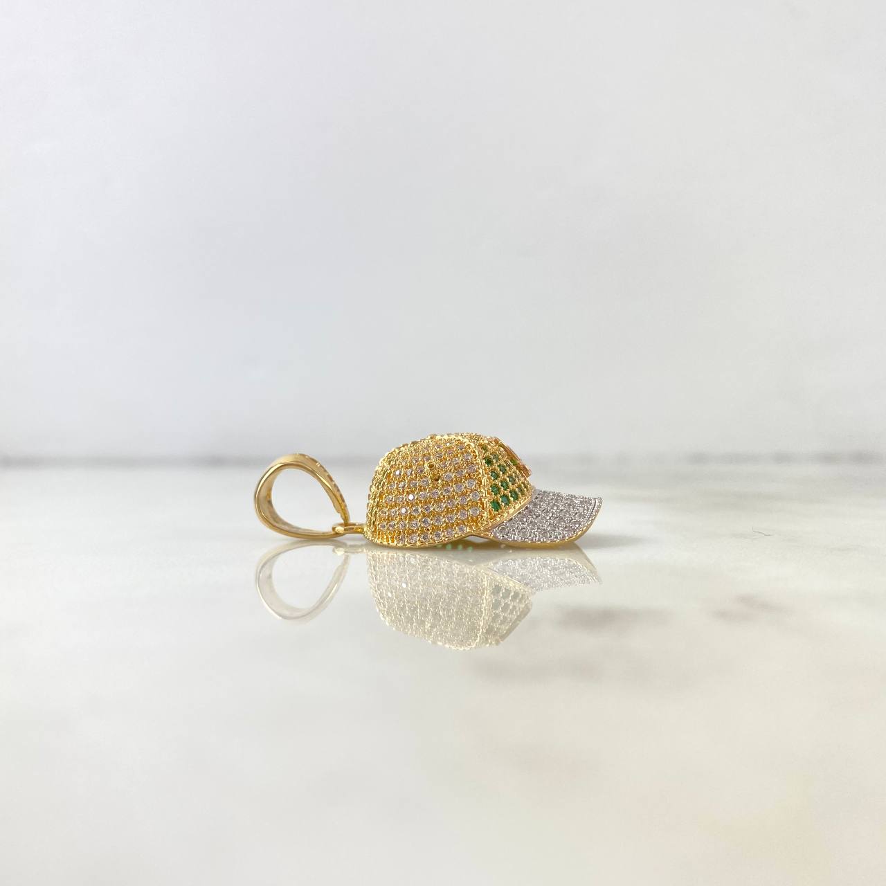 Pendant Cap LA 8.8gr / 3.8cm / White Green Zircons Two Yellows White Gold ©