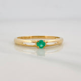 Solitaire Ring Emerald 0.11pts 1.4g / T7 Yellow Gold 18K
