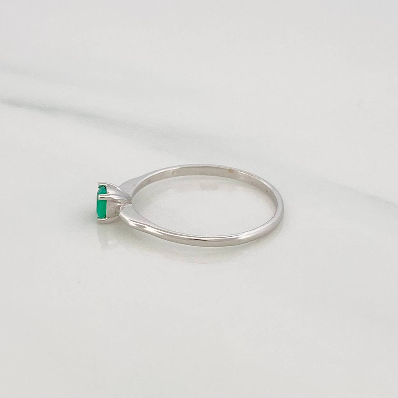 Anillo Solitario Esmeralda 0.21pts 1.25g / T6 1/2 Oro Blanco 18K