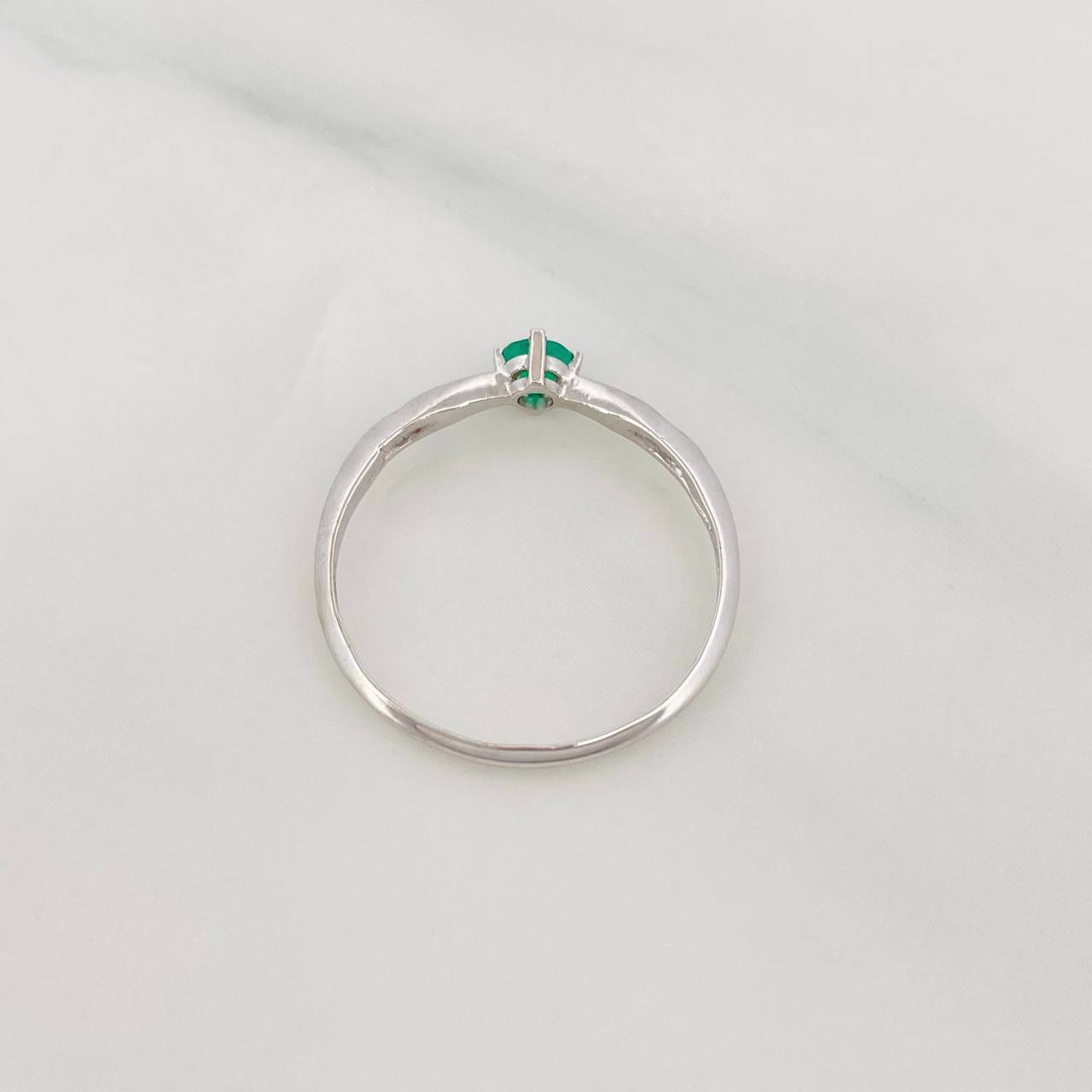 Emerald Solitaire Ring 0.22pts 1.35g / T7 18K White Gold
