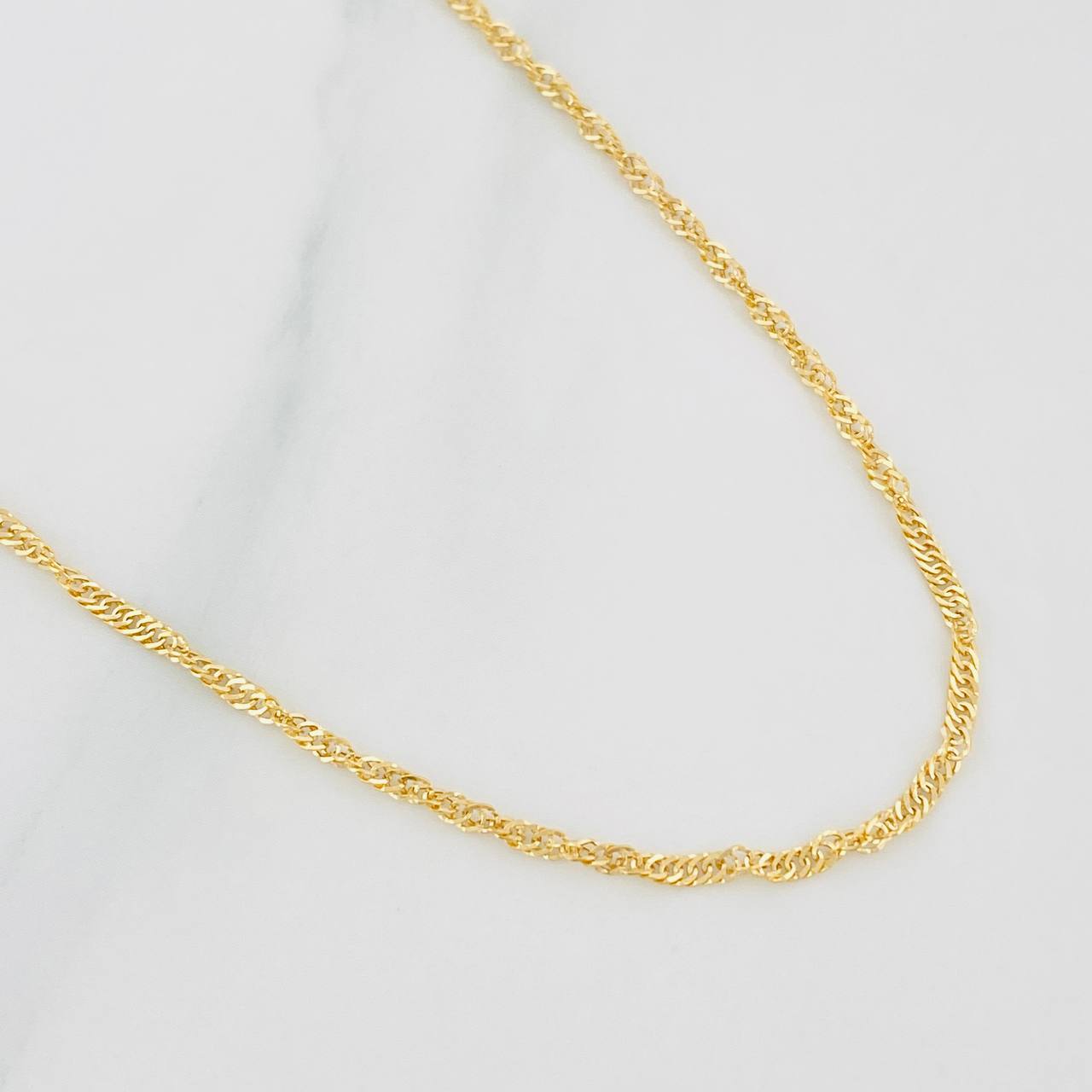 Cadena Singapur 0.95g / 18 in / 1.68mm Oro Amarillo 18K