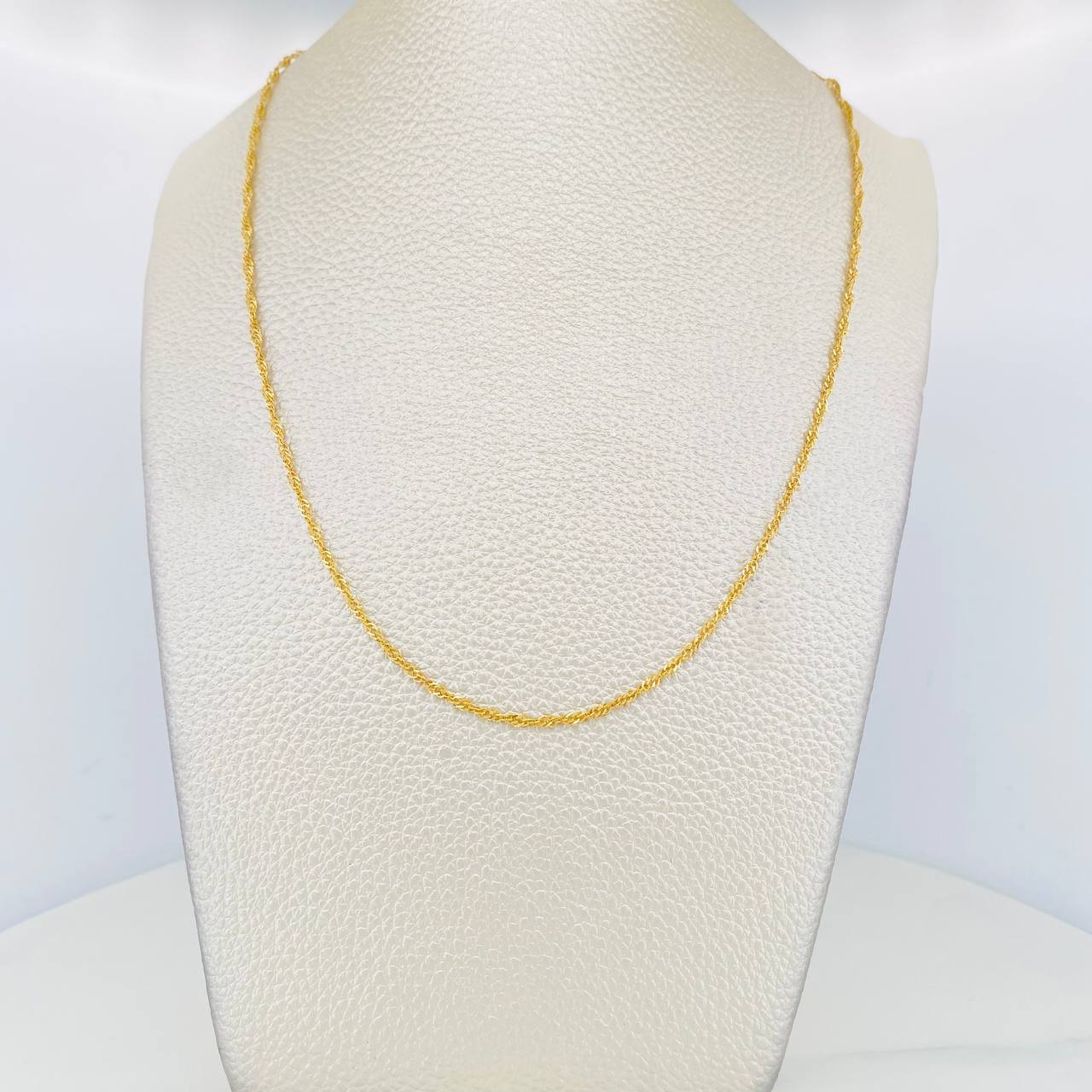 Cadena Singapur 0.95g / 18 in / 1.6mm Oro Amarillo 18K