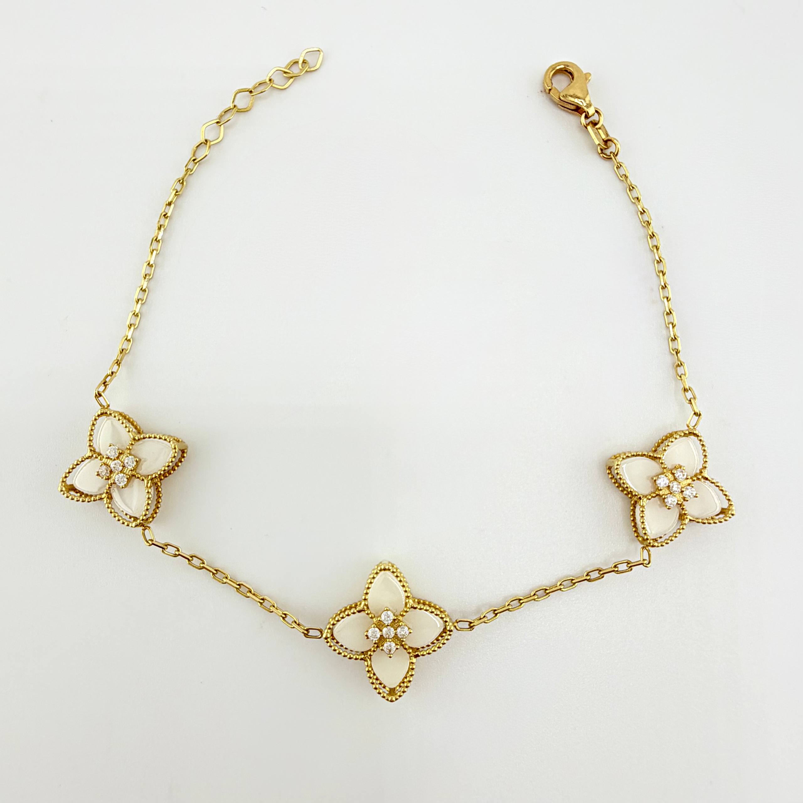 Pulso Aro Seguido Flor Real Nacar Blanco 5.95gr / 7 1/2 in / 14mm Oro Amarillo +4 18K *