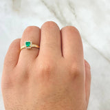 Anillo Solitario Cojin Cuadriculado 2.75gr / T7 / 24pts Diamantes 12pts Esmeralda Oro Amarillo (Joya) ©