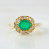 Oval Halo Ring 3.1gr / Size 7 / 52pts Diamonds 40pts Emerald Yellow Gold (Jewel) ©