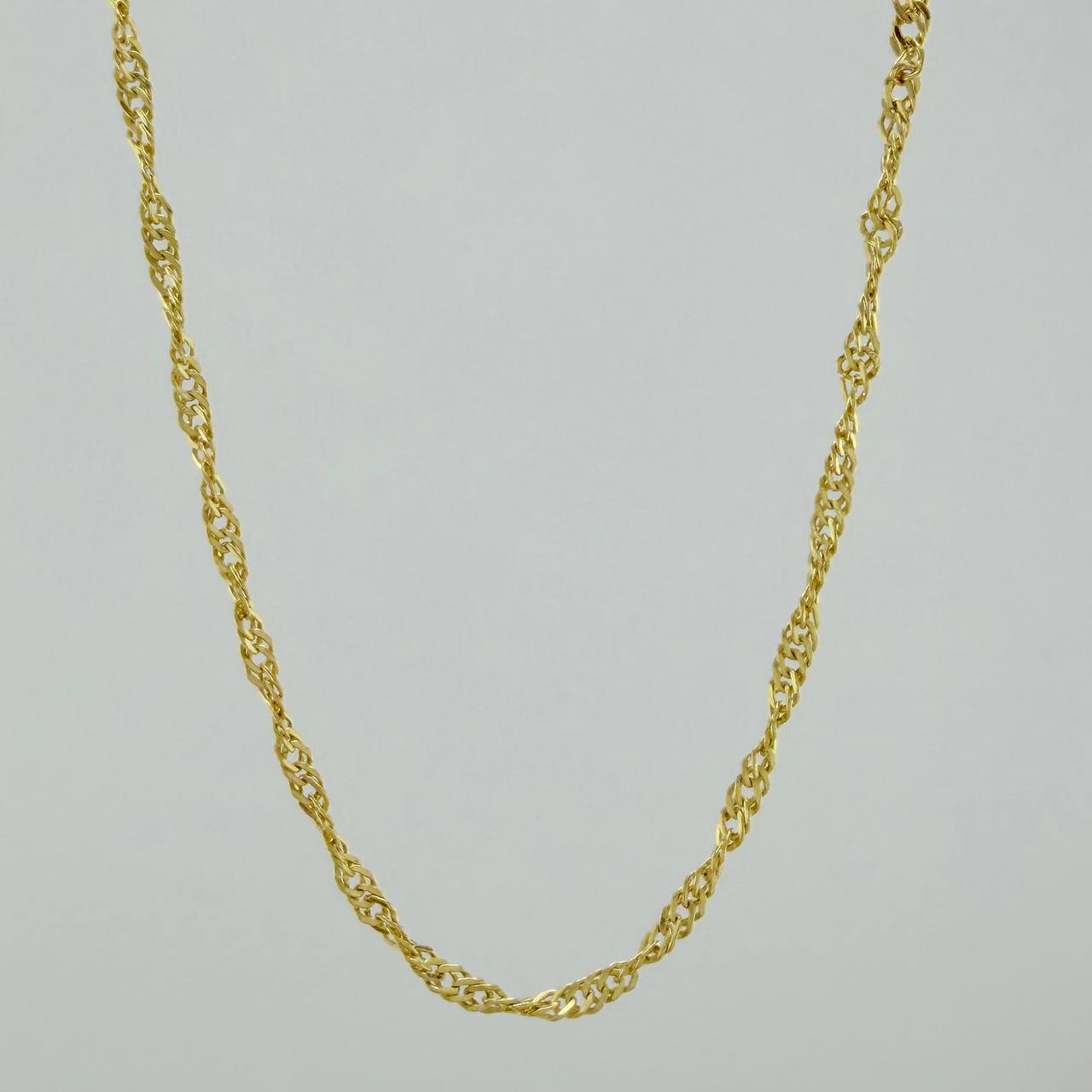 Singapore Chain 1.55 g / 21 3/4 in / 1.68 mm Yellow Gold 18K