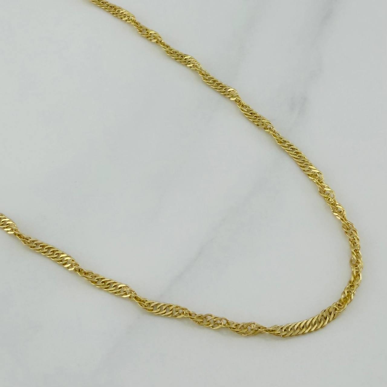 Singapore Chain 1.55 g / 21 3/4 in / 1.68 mm Yellow Gold 18K