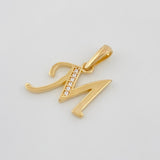 Dije Letra M 1.3 g / 3/4 in Oro Amarillo 18K