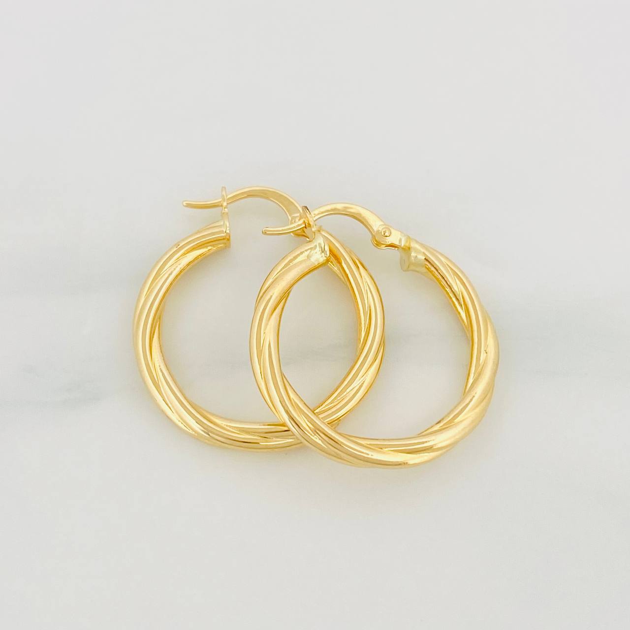 Candongas Mary 2.7g / 1 in Oro Amarillo 18K