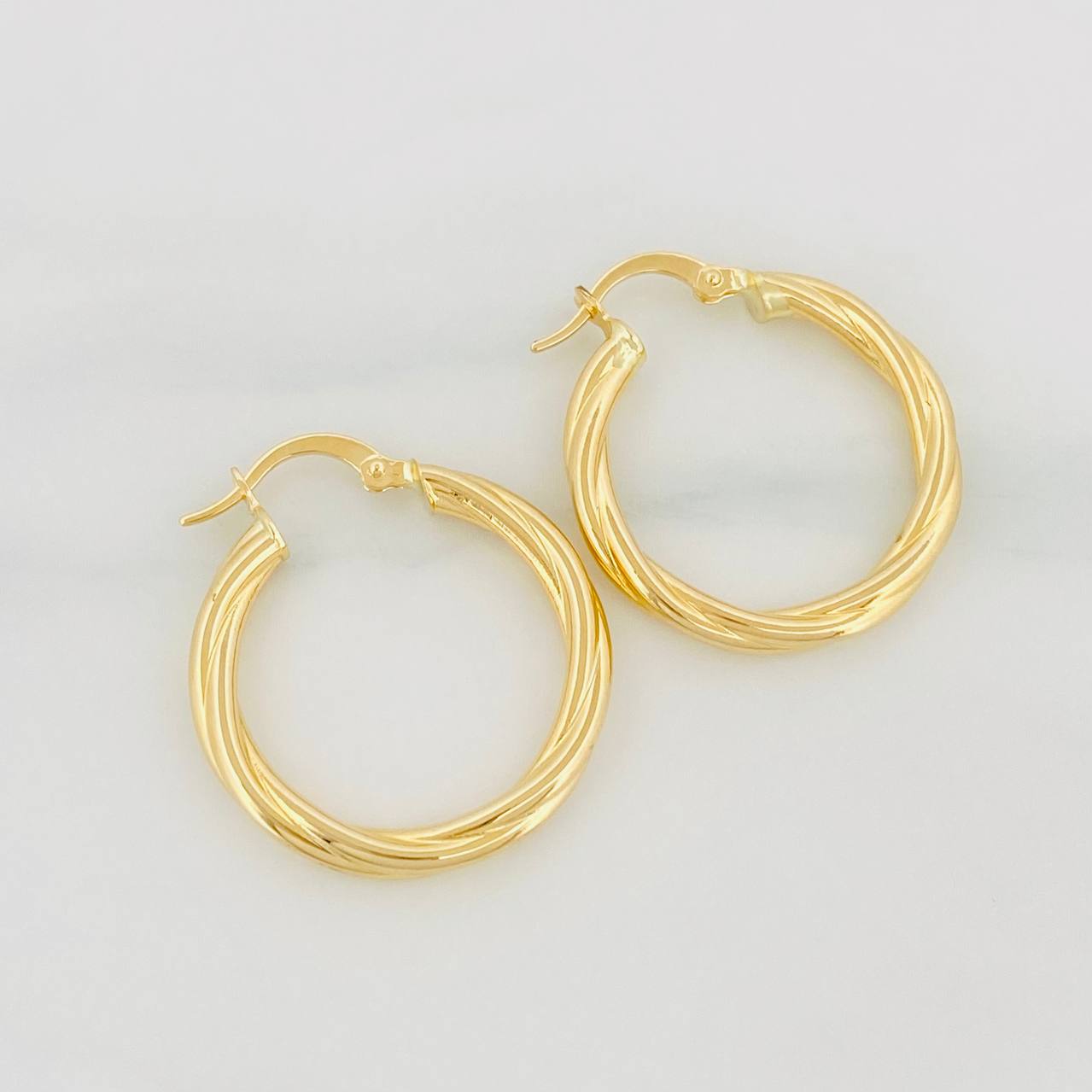 Candongas Mary 2.7g / 1 in Oro Amarillo 18K