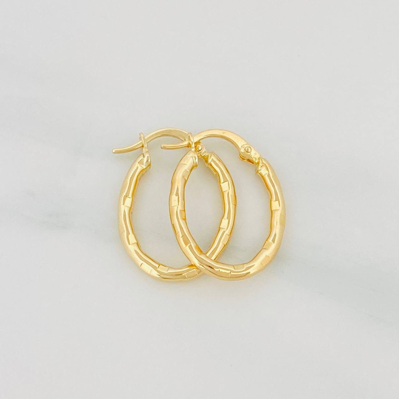 Candongas Lucero Ovaladas 1.45g / 3/4 in Oro Amarillo 18K