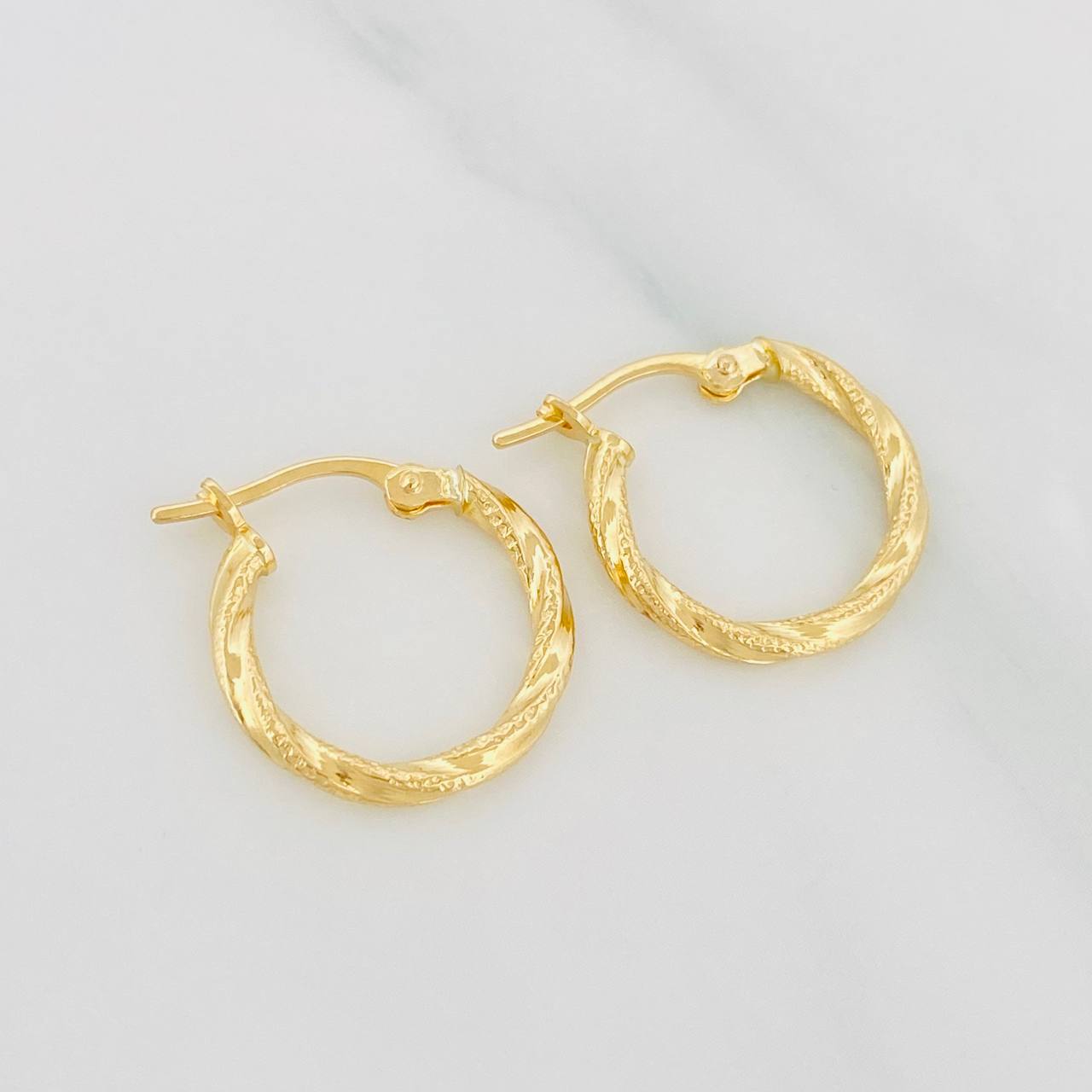 Candongas Gala 1.15g / 3/4 in Oro Amarillo 18K