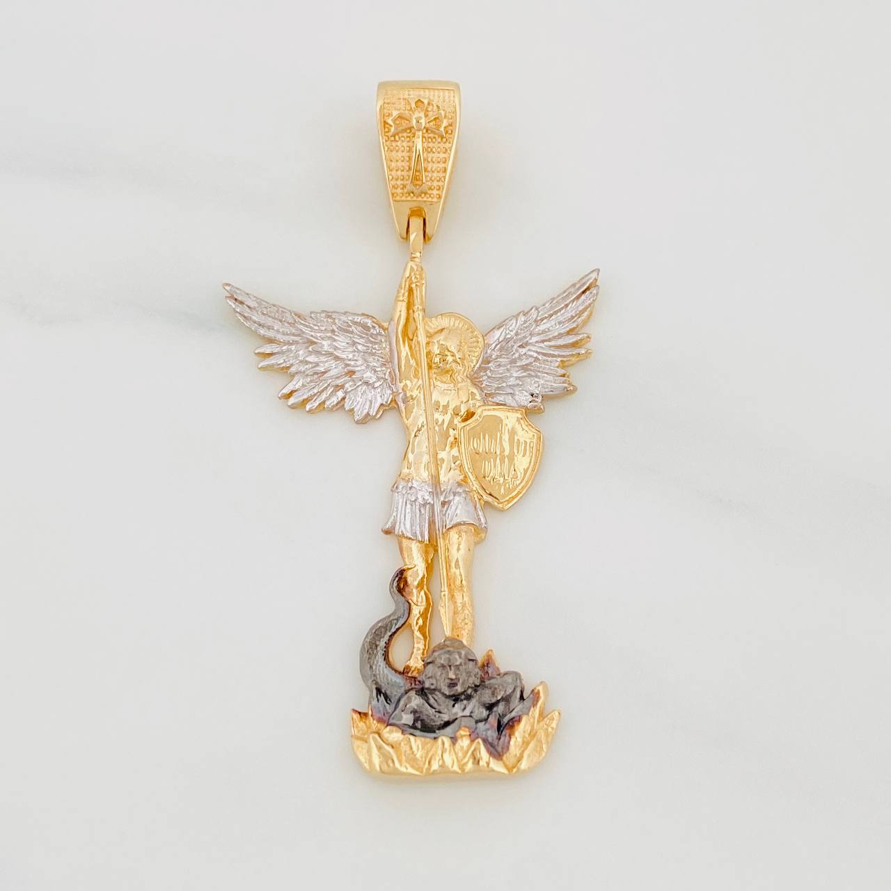 Pendant Saint Michael Archangel 9.6g / 2 in Three Golds 18K