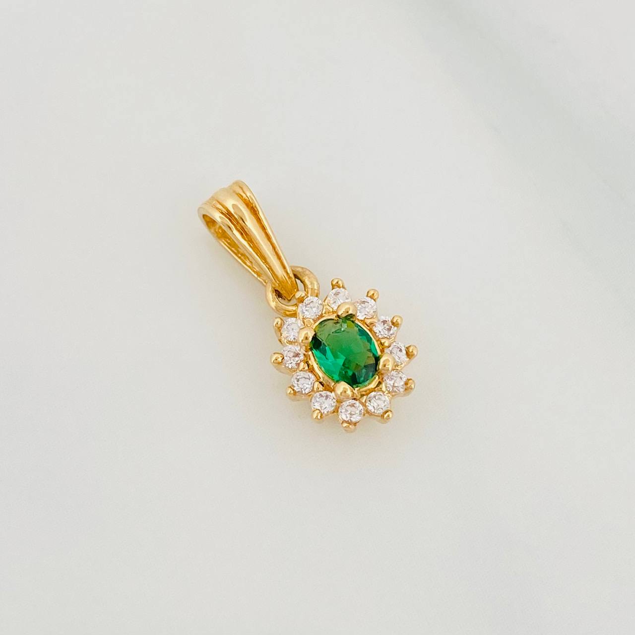 Dije Halo Circulo 1.15g / 1/2 in Oro Amarillo 18K