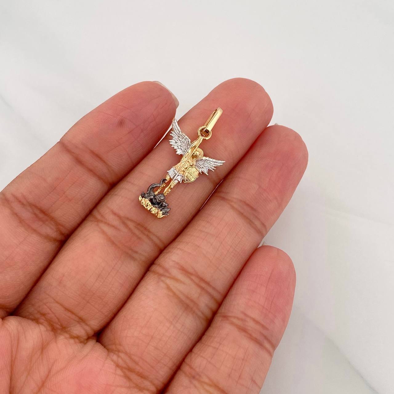 Pendant Saint Michael Archangel 1.7g / 1 in Three Golds 18K