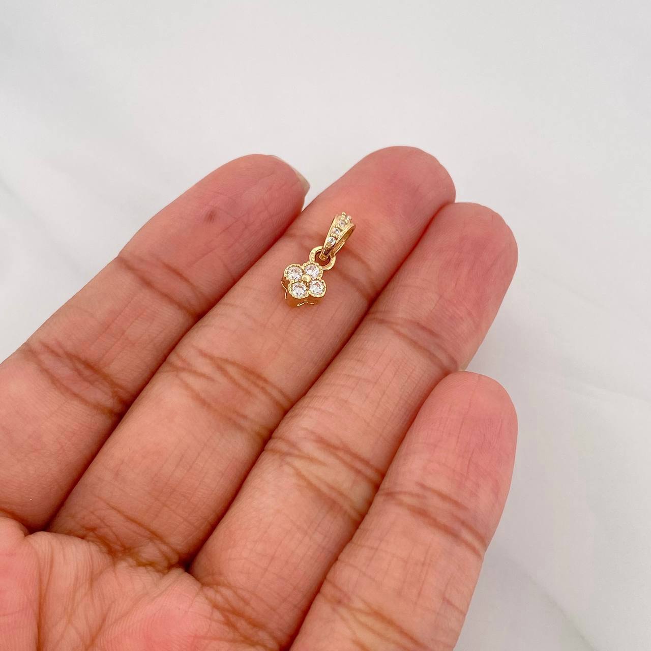 Dije Flor 0.75g / 1/2 in Oro Amarillo 18K