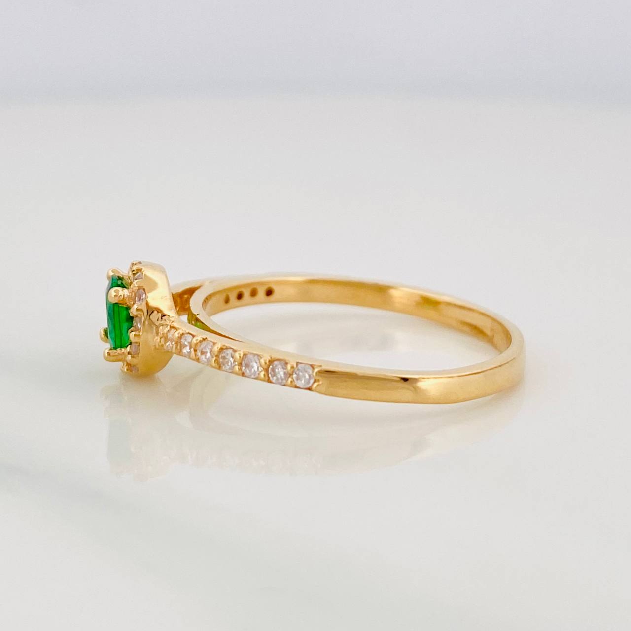 Anillo Halo Circulo 2.35g / T7 Oro Amarillo 18K