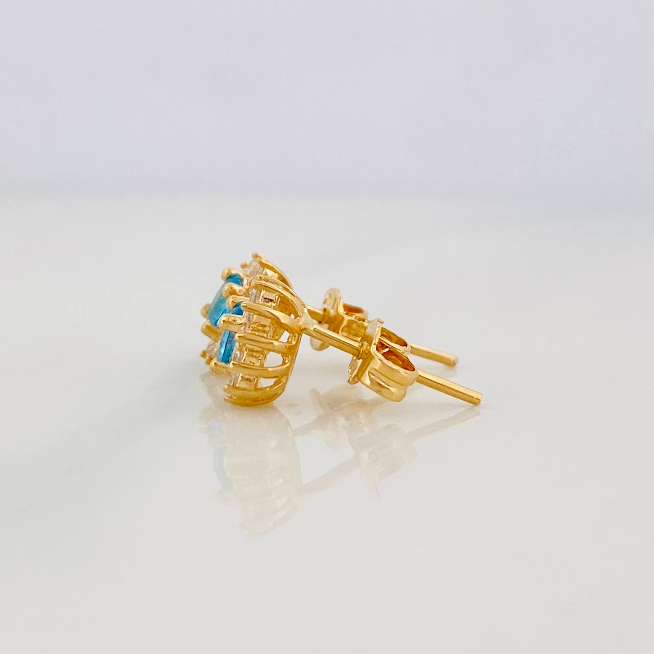 Topos Halo Circulo 2.25g / in / 8.26mm Oro Amarillo 18K